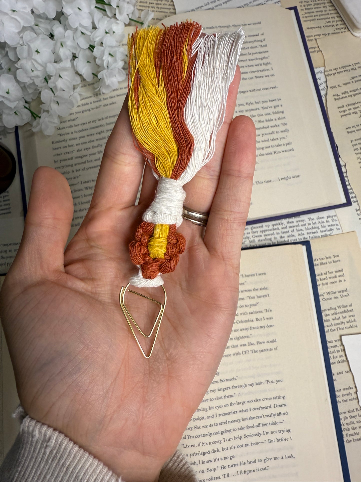 Yarn Bookmark with Golden Clip