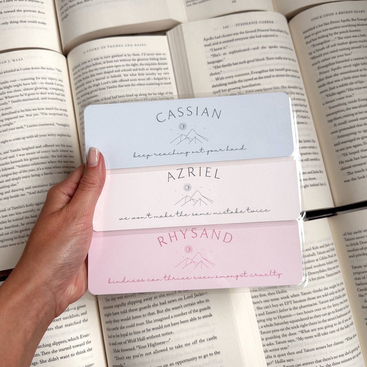 Azriel Bookmark - Cream & Blue