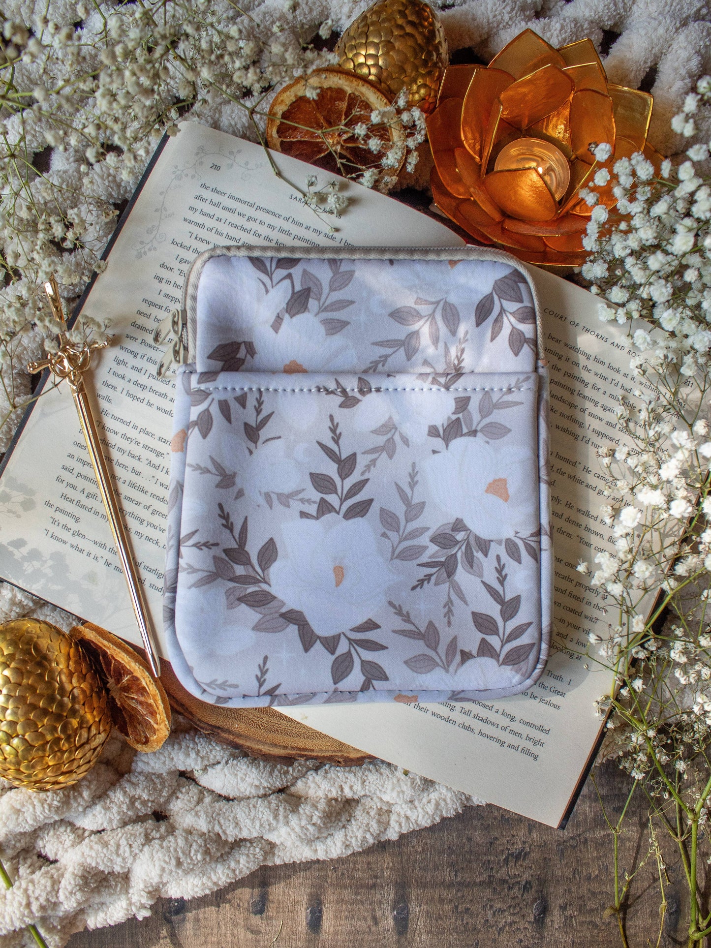 Magnolias Neoprene E-Reader Sleeve