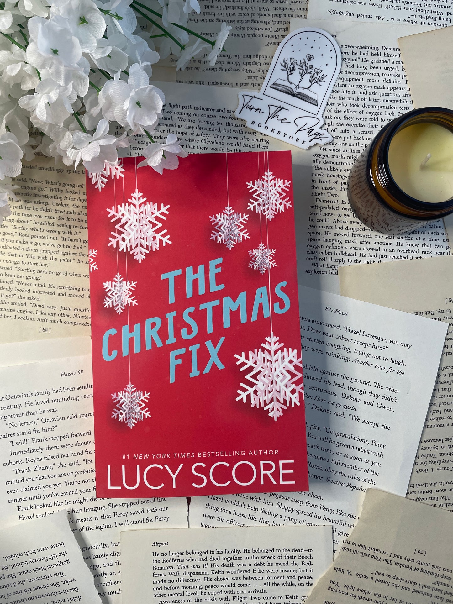 The Christmas Fix by Lucy Score