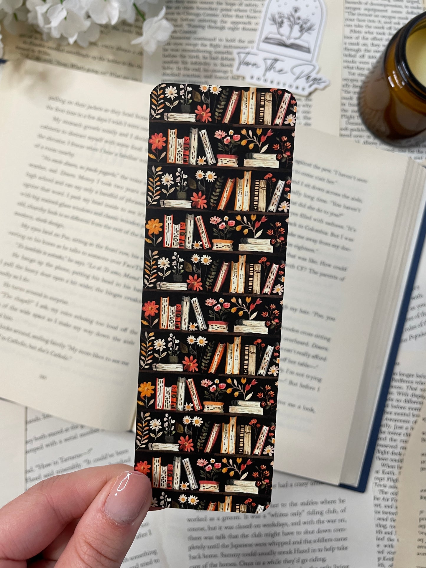 Floral Bookshelf Bookmark